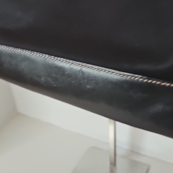 Caslon Black Shoulder Bag - Picture 4 of 9